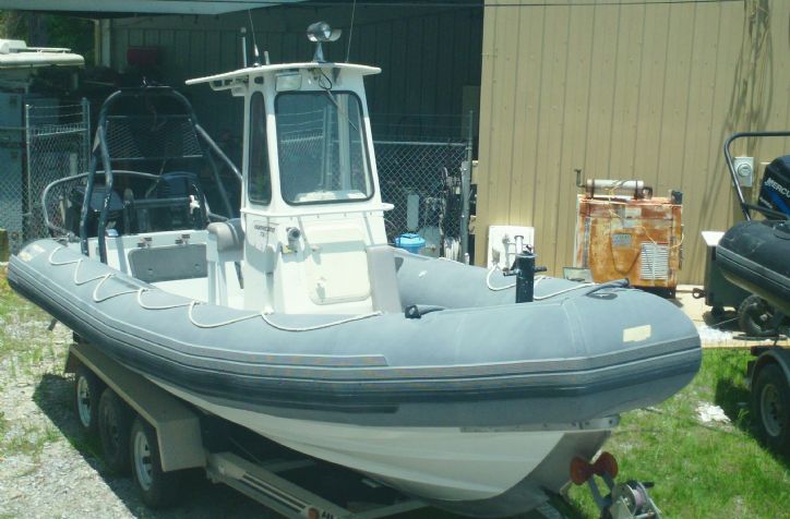 <strong>1996 Zodiac Hurrincane Twin 150 Optimax</strong>1996  Zodiac Hurrican3 733 twin 2001 150 Mercury Oprimax outboards