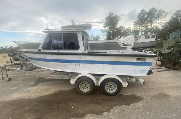 <strong>1996 Sea Ark Patrol Vessel 347</strong>1996 Sea Ark 19' Patrol Vessel 