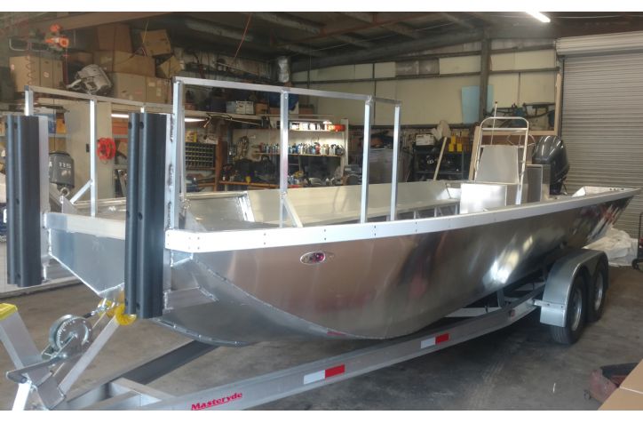 <strong>2017 Rhino workbarge </strong>2017 24Ft. Rhino Workbarge Yamaha 115 OB