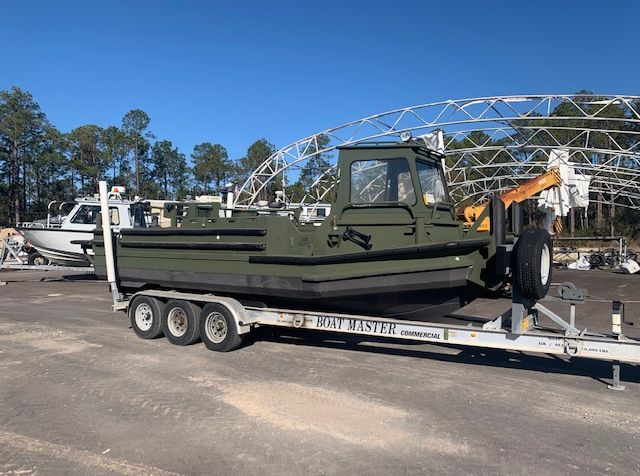 <strong>2006 Aluminum Chambered MKIII Bridge Erection Boat</strong>2006 Aluminum Chambered MKIII Bridge Erection Boat