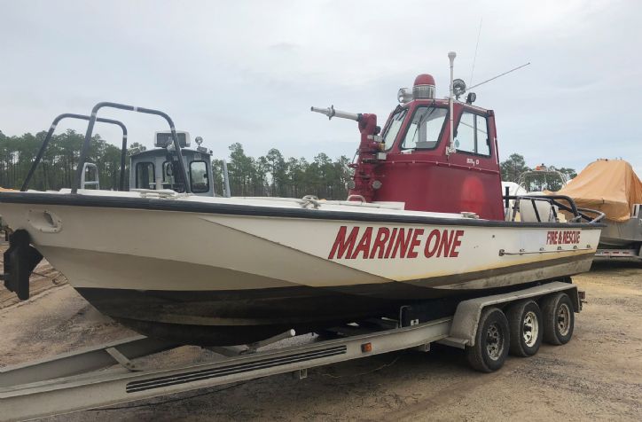 <strong>25 Boston whaler Rescue </strong>1987 Boston Whaler Fire/ rescue 