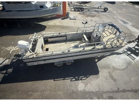 1990 Sea Ark Sea Ark Transporter 24