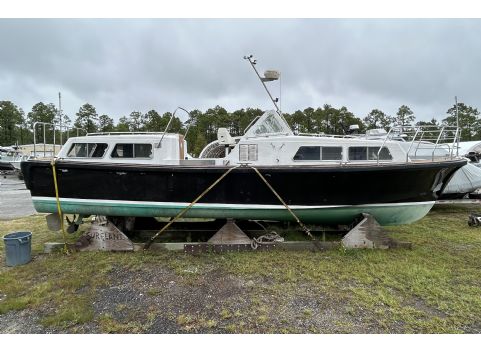 1991 Willard Personnel Carrier